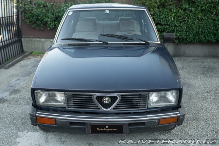 Alfa Romeo Alfetta 2.0 1983