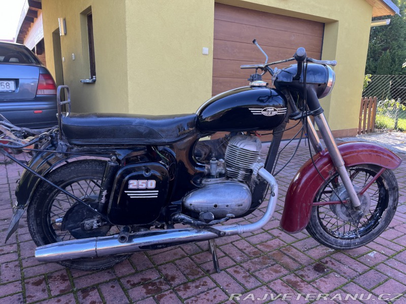 Jawa 250 250/353 kývačka