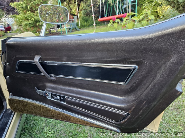 Chevrolet Corvette C3 1977