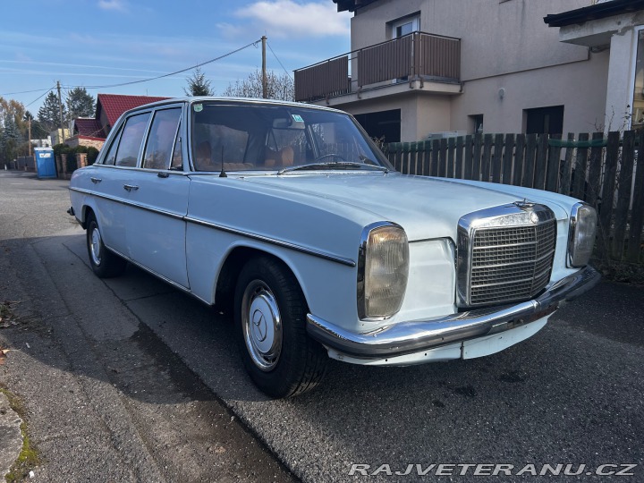 Mercedes-Benz Ostatní modely w115 1976