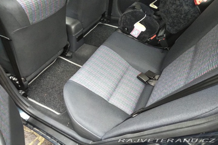 Toyota Carina KLIMA-BEZ KOROZE-SERVIS 1995