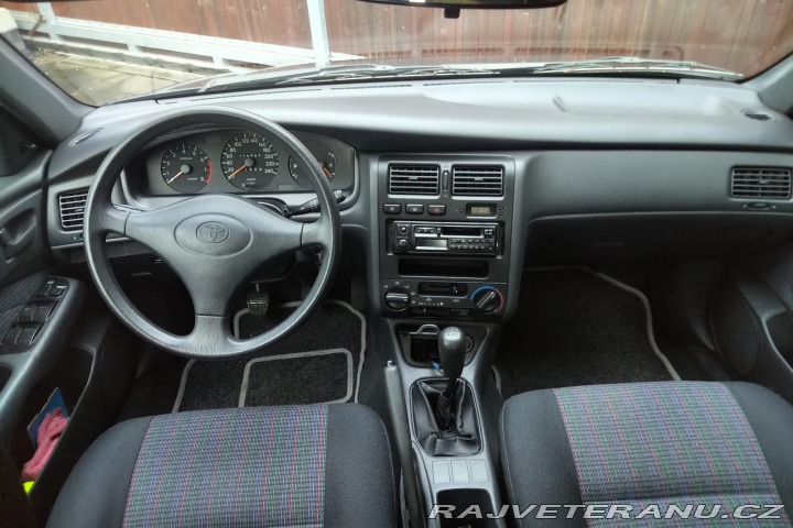 Toyota Carina KLIMA-BEZ KOROZE-SERVIS 1995