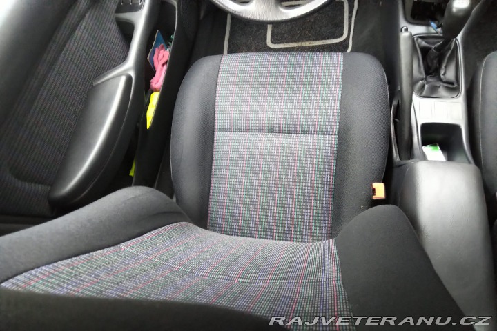 Toyota Carina KLIMA-BEZ KOROZE-SERVIS 1995