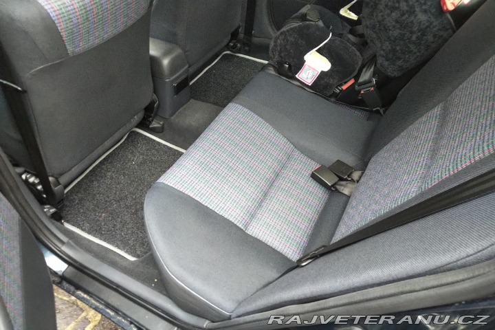 Toyota Carina KLIMA-BEZ KOROZE-SERVIS 1995