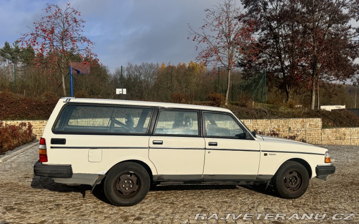 Volvo 240 245 2.3 1989