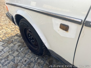 Volvo 240 245 2.3 1989