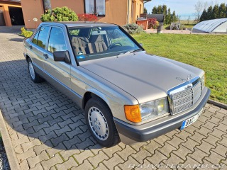 Mercedes-Benz 190