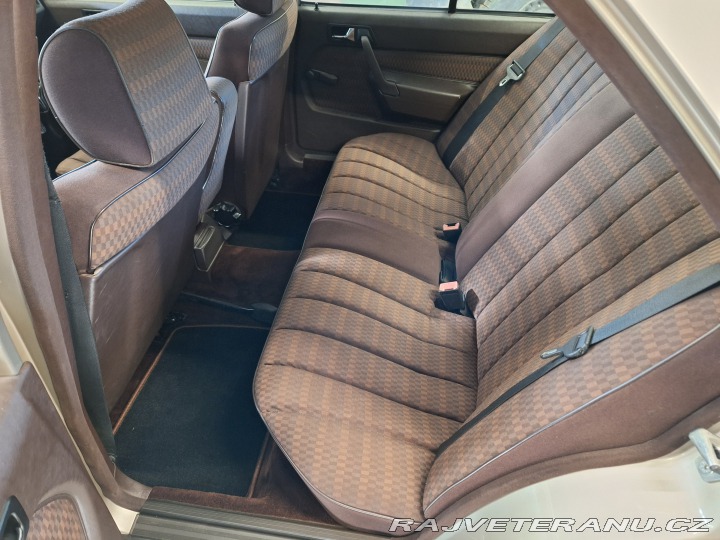 Mercedes-Benz 190 1989