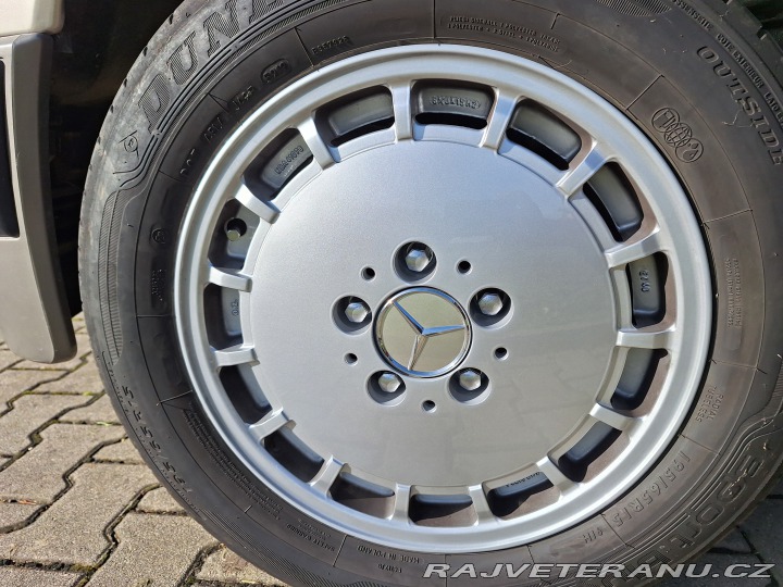 Mercedes-Benz 190 1989