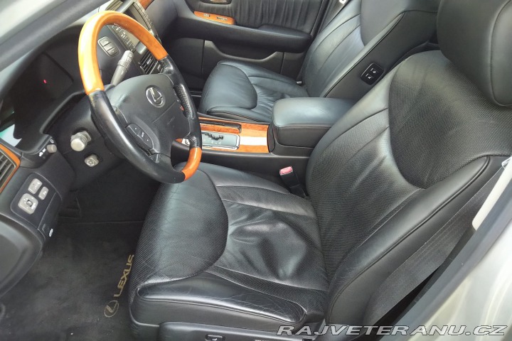 Lexus LS 430 velmi zachovalý stav 2003