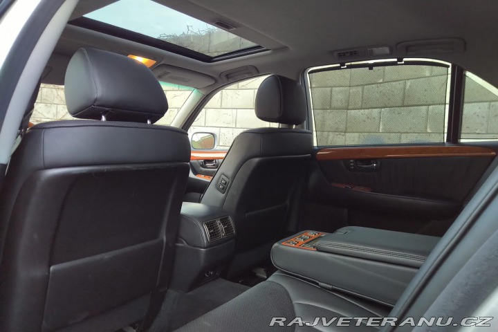 Lexus LS 430 velmi zachovalý stav 2003