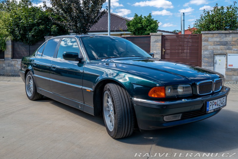 BMW 7 e38