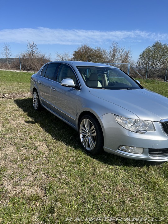 Škoda Superb 3,6 V6 DSG 4x4 2009