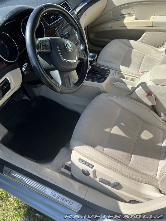 Škoda Superb 3,6 V6 DSG 4x4 2009