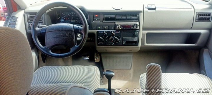 Volkswagen T4 CARAVELLE Multivan 1998