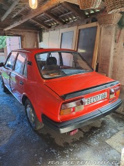 Škoda 105 105 L 1985