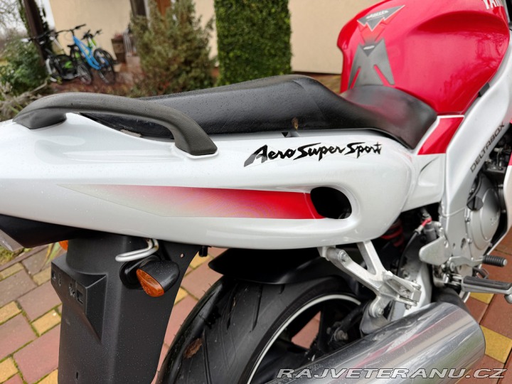 Yamaha Ostatní modely YZF 600 Thundercat 1997