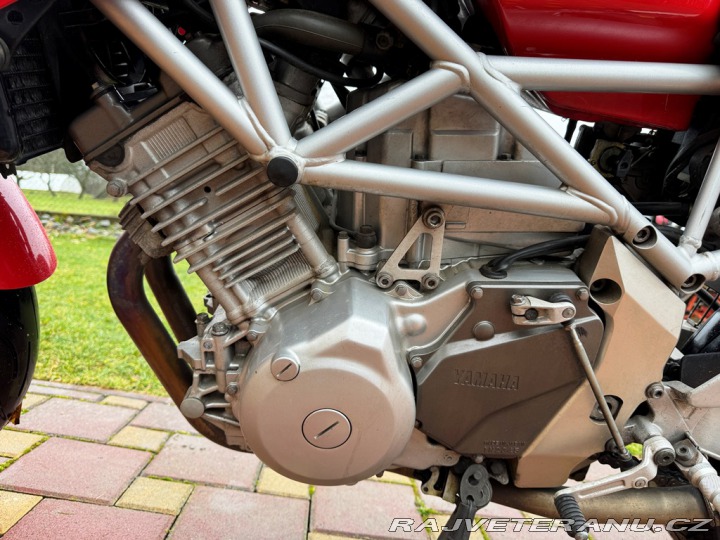 Yamaha Ostatní modely TRX 850 1996