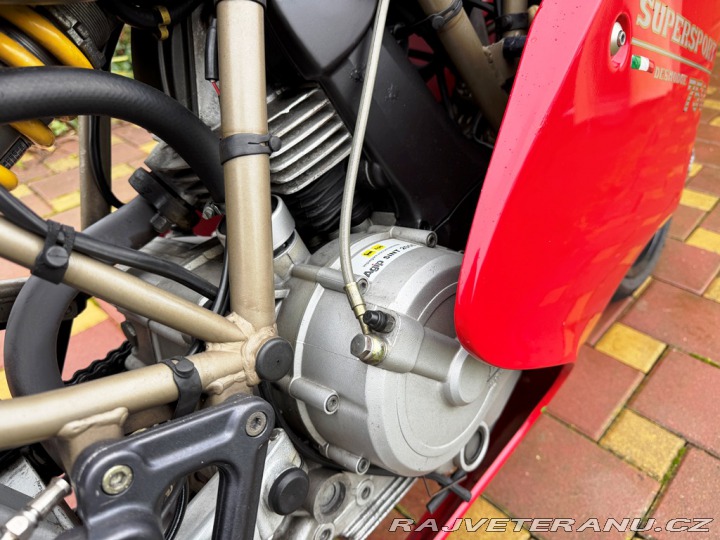 Ducati 750 supersport 1996