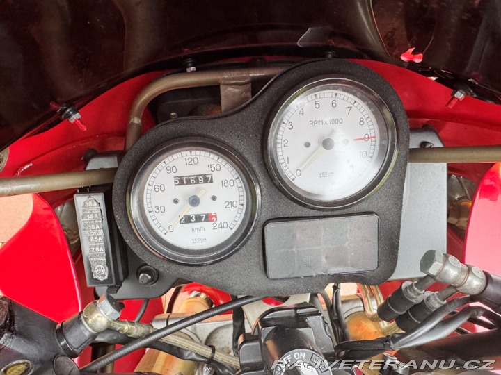 Ducati 750 supersport 1996