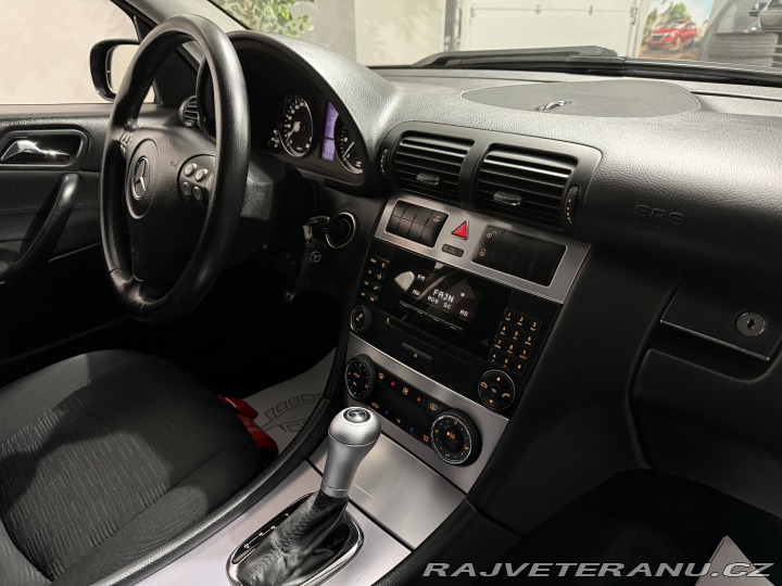 Mercedes-Benz C 3.0i V6 4MATIC AUTOMAT 2005