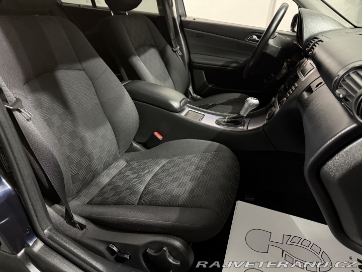 Mercedes-Benz C 3.0i V6 4MATIC AUTOMAT 2005