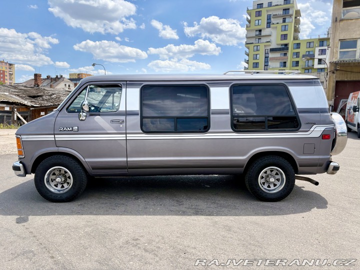 Dodge Ostatní modely B250 RAM VAN 1989