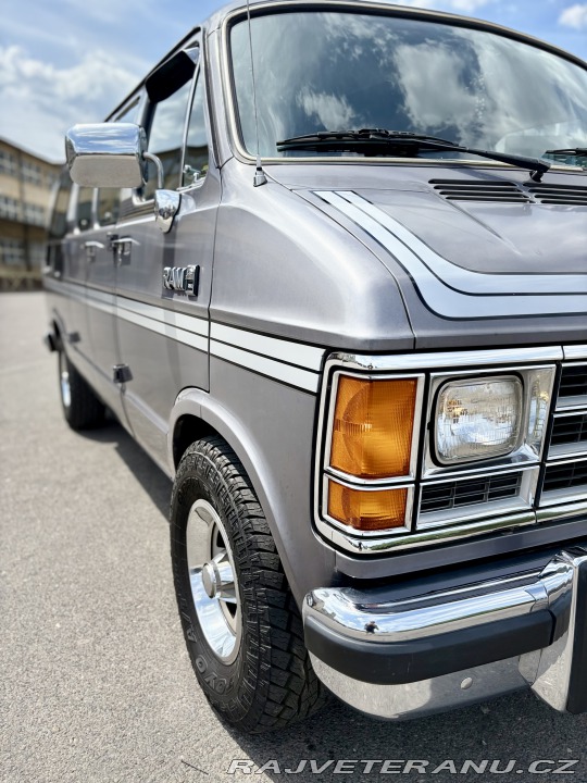 Dodge Ostatní modely B250 RAM VAN 1989