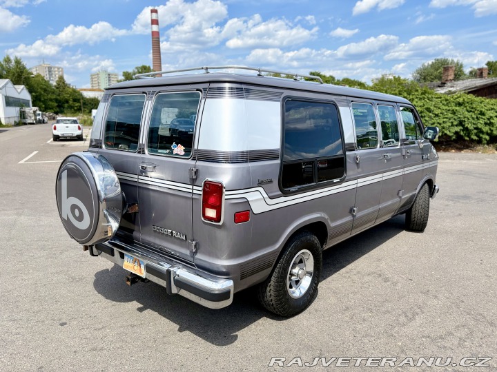 Dodge Ostatní modely B250 RAM VAN 1989