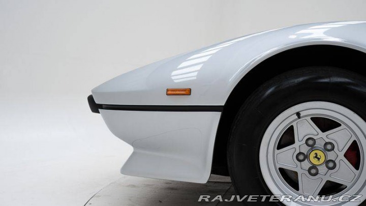 Ferrari 308 GTS V8 1983