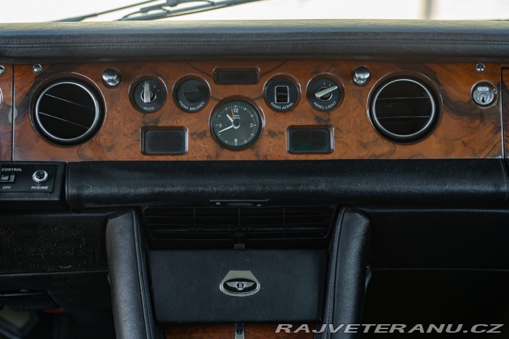 Bentley Ostatní modely T-SERIES 1975