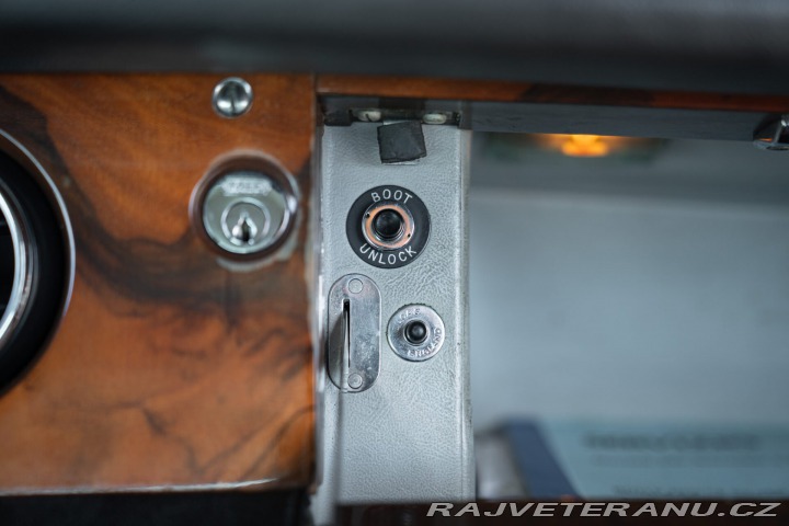 Bentley Ostatní modely T-SERIES 1975