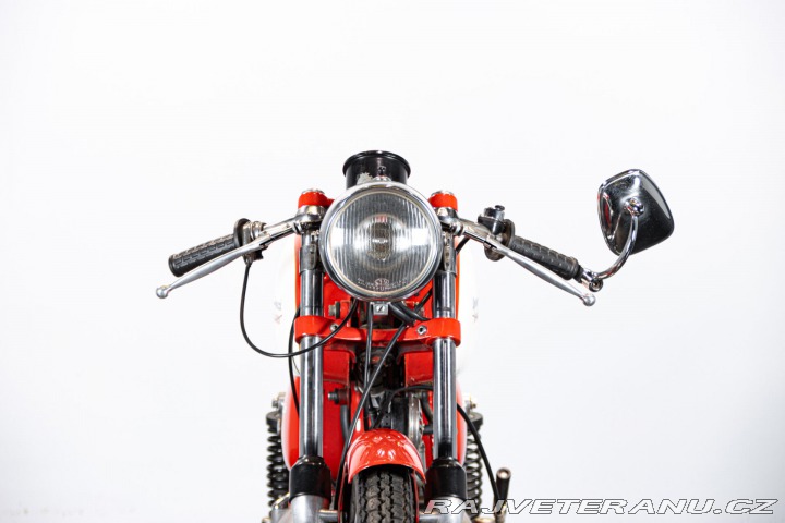 Ostatní značky Ostatní modely Aermacchi - Harley Davidson 250 ALA VERDE 1964