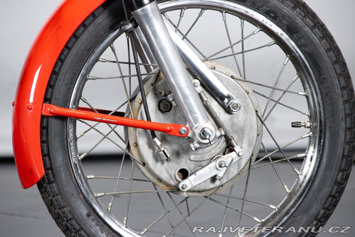 Ostatní značky Ostatní modely Aermacchi - Harley Davidson 250 ALA VERDE 1964