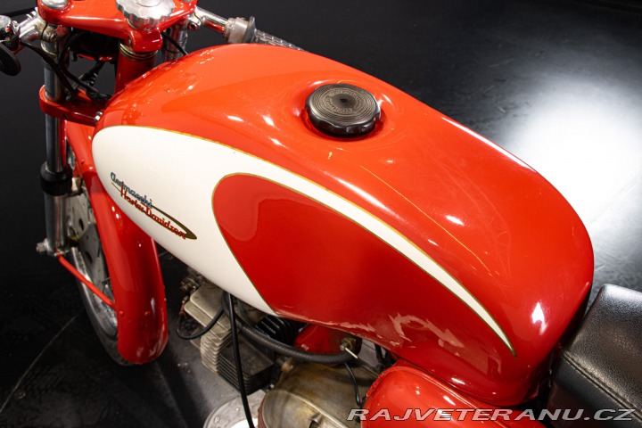 Ostatní značky Ostatní modely Aermacchi - Harley Davidson 250 ALA VERDE 1964