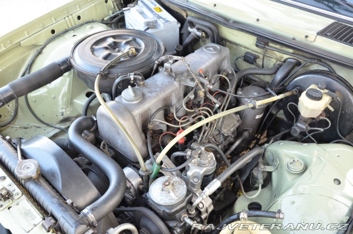 Mercedes-Benz 300 W123 300D 1976
