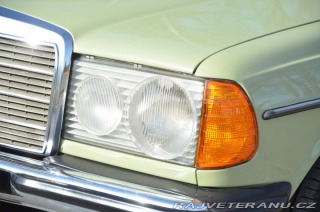 Mercedes-Benz 300 W123 300D 1976
