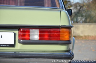 Mercedes-Benz 300 W123 300D 1976