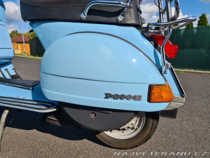 Piaggio Vespa P200E 1986