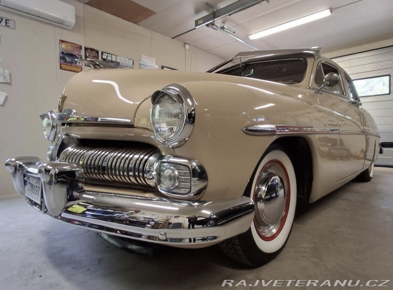 Mercury Ostatní modely Eight Sport Sedan