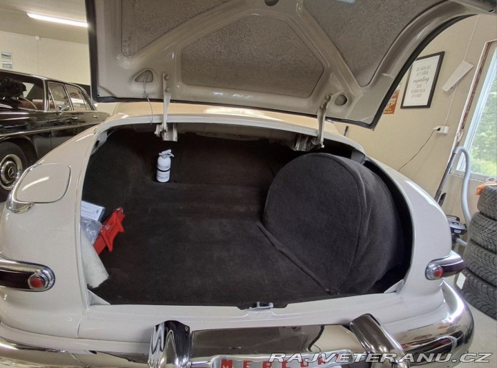 Mercury Ostatní modely Eight Sport Sedan 1950