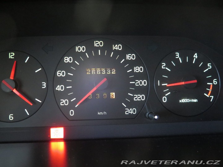 Volvo 960 964,automat,klima,výhřev 1994