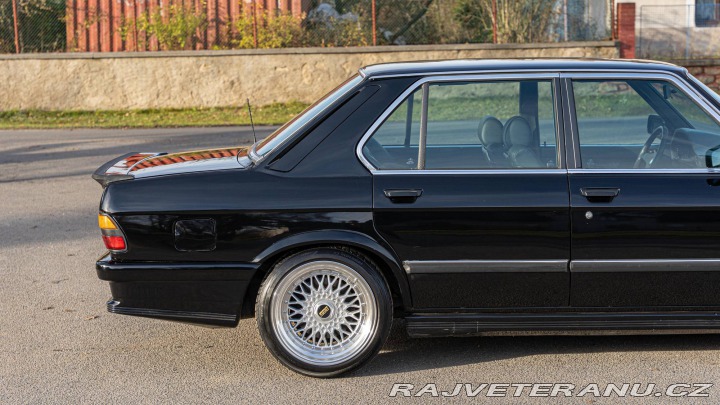 BMW 8 E28 535i 1985
