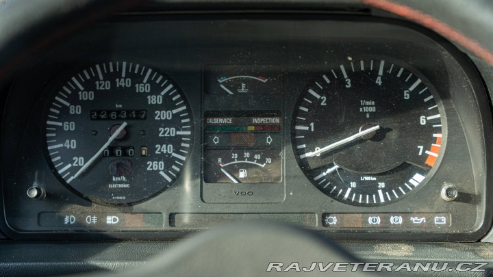 BMW 8 E28 535i 1985