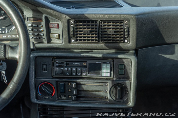 BMW 8 E28 535i 1985