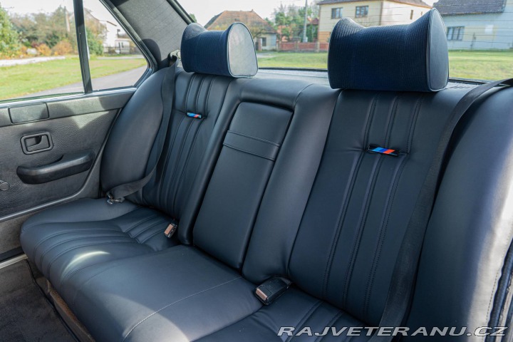 BMW 8 E28 535i 1985