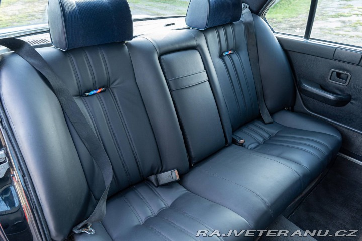 BMW 8 E28 535i 1985