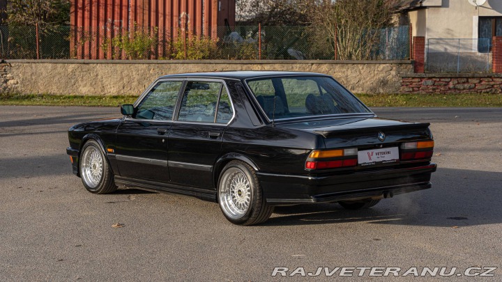 BMW 8 E28 535i 1985