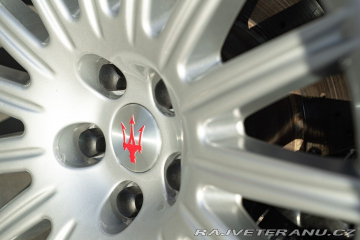 Maserati Ostatní modely Coupé 4.2 V8 32V CAMBIOCORSA 2002