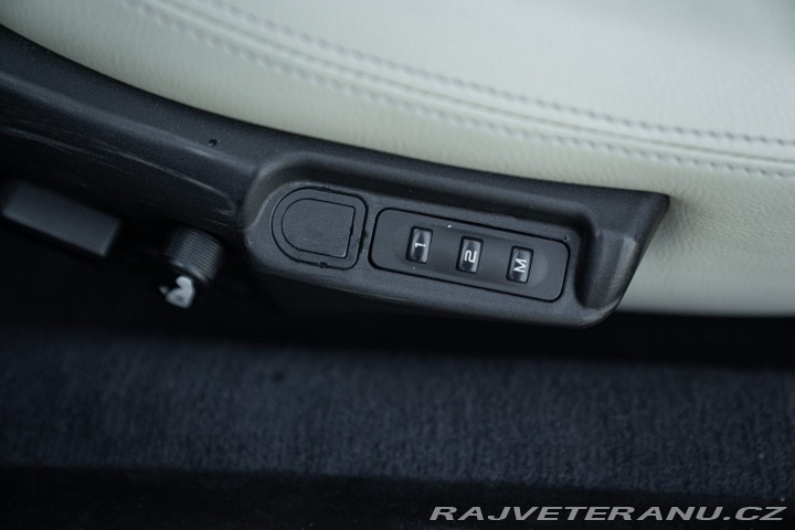 Maserati Ostatní modely Coupé 4.2 V8 32V CAMBIOCORSA 2002